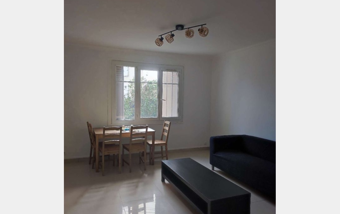 Annonces SETE : Appartement | SAINT-MAUR-DES-FOSSES (94100) | 44 m2 | 1 200 € 