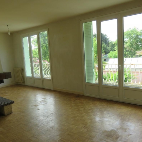  SOLEANA IMMOBILIER : Maison / Villa | LA ROCHE-DE-GLUN (26600) | 175 m2 | 883 &euro; 