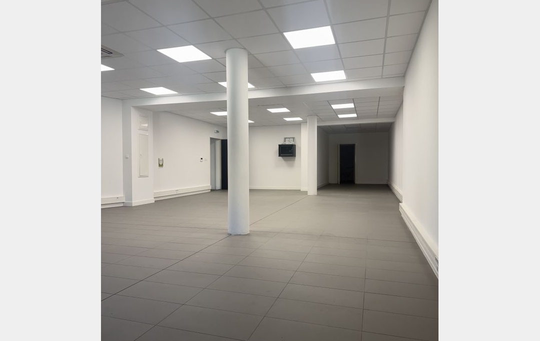 SOLEANA IMMOBILIER : Local / Bureau | SETE (34200) | 111 m2 | 1 258 &euro; 