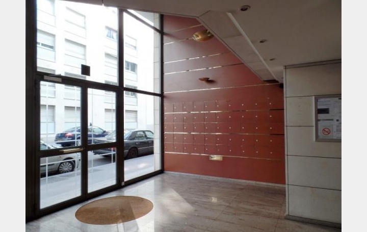 SOLEANA IMMOBILIER : Appartement | LYON (69007) | 37 m2 | 750 &euro; 